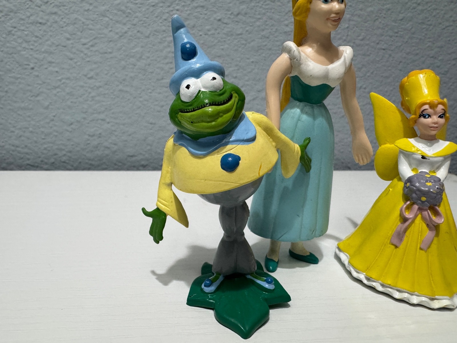Vintage Don Bluth Thumbelina Figures Lot of 4 1994 Dakin Animated Movie Rare