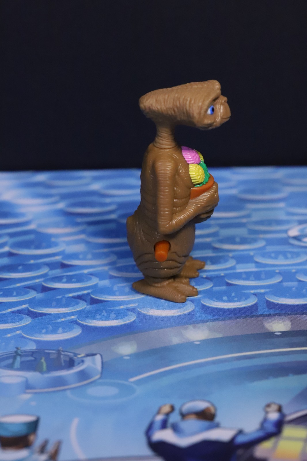 Universal Studios ET Wind-Up Toy Alien Holding Flowers Tested – Vintage