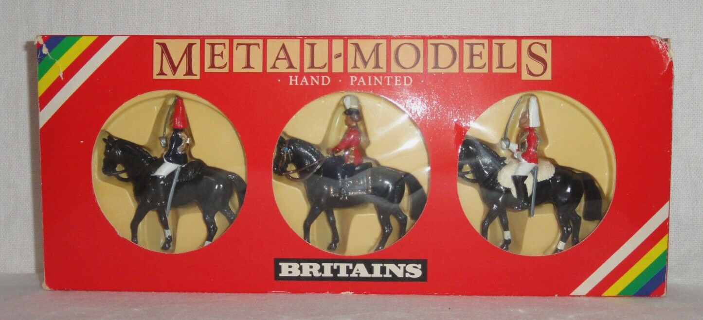 Britains #7233 Her Majesty Queen Elizabeth ~ Mounted Lifeguard & Horseguard