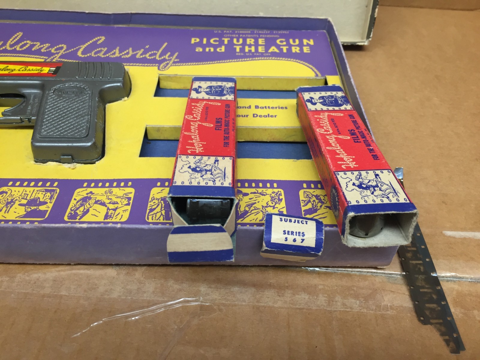 1950’s STEPHENS HOPALONG CASSIDY PICTURE GUN THEATRE W/ FILMS COMPLTE IN BOX