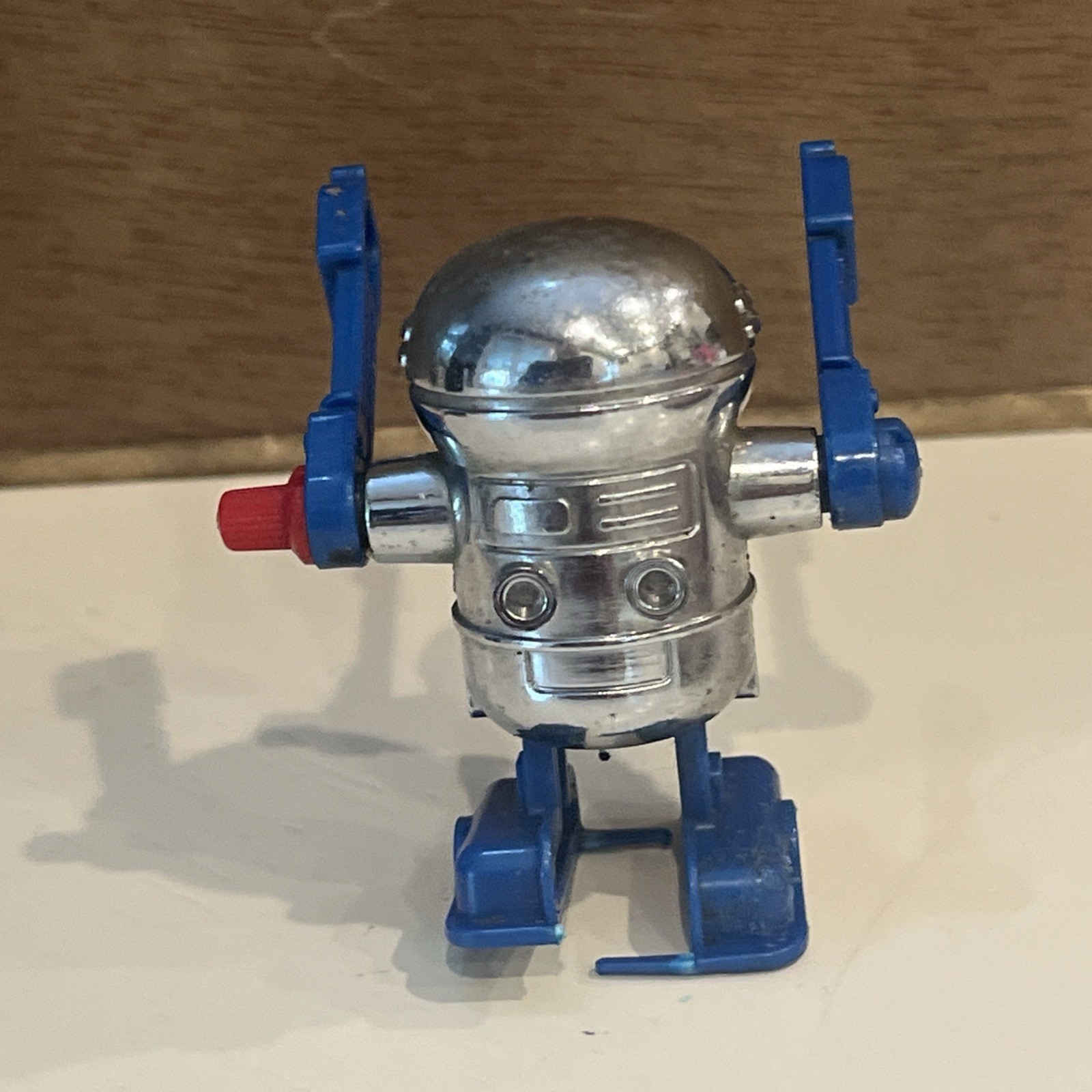 Vintage 1979 Tomy Wind-Up Walking Robot- Working