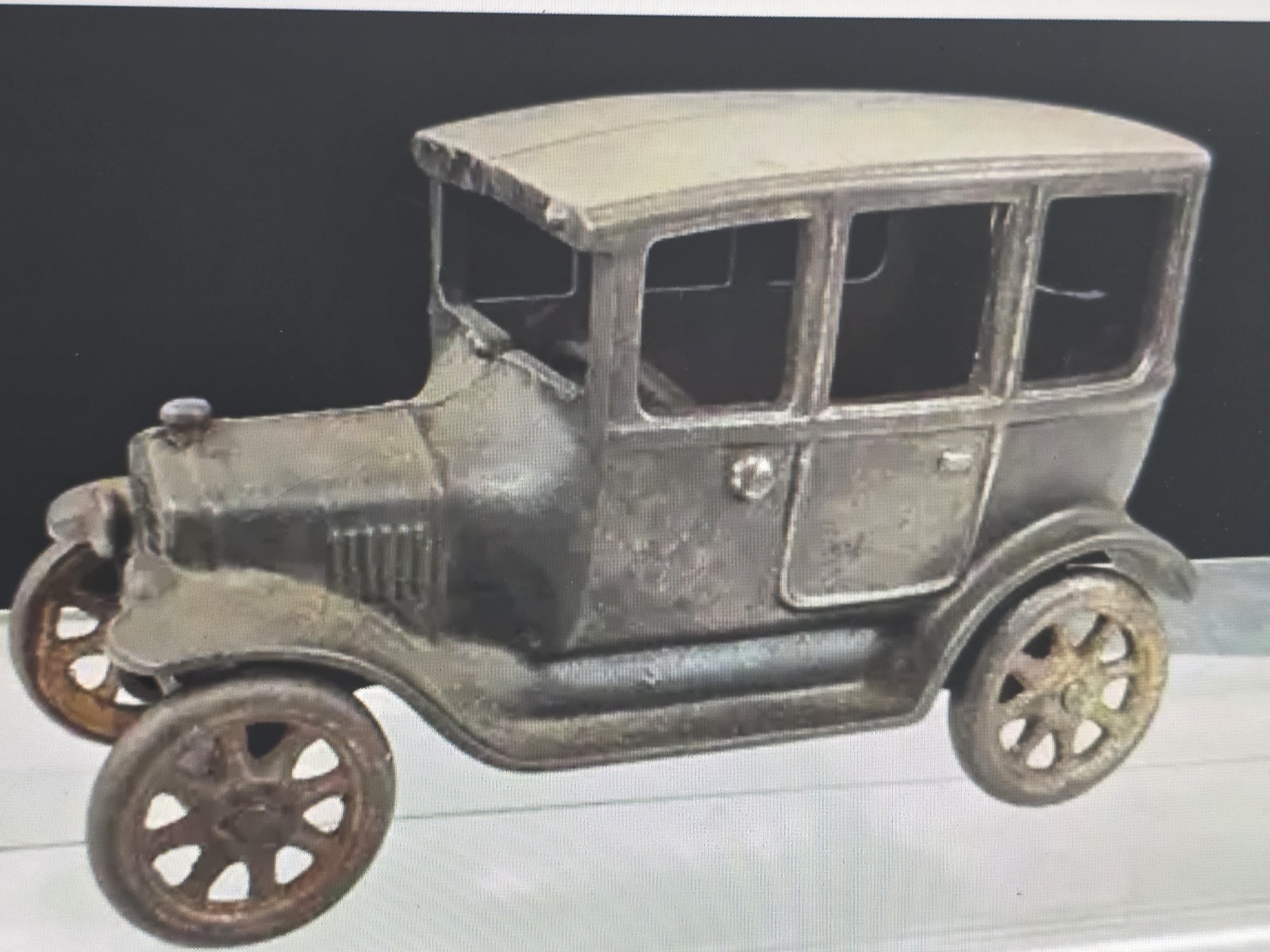Antique ARCADE Cast Iron FORD MODEL T Black Sedan Original Paint 6-1/2″ long