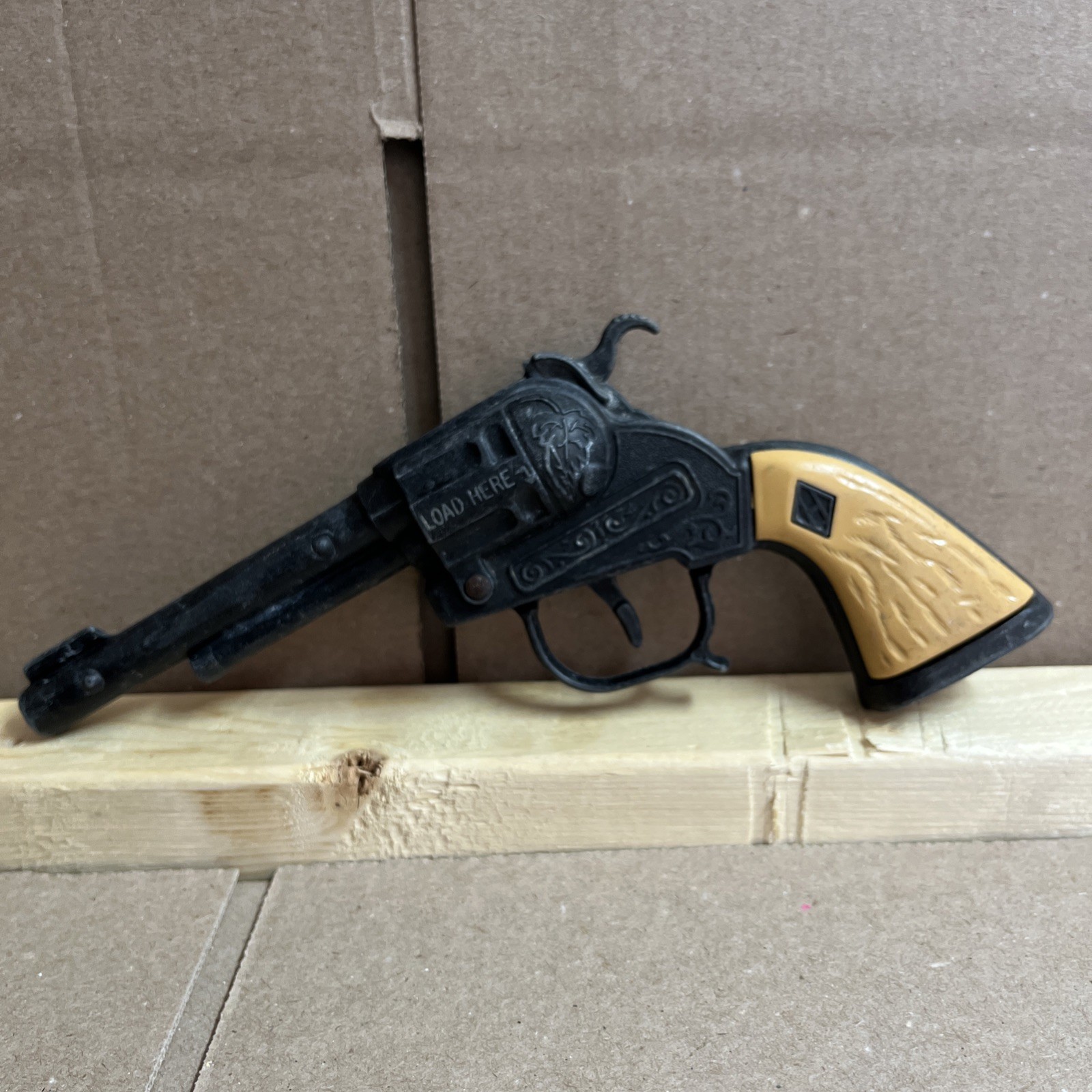 Vintage Halco die-cast cap gun