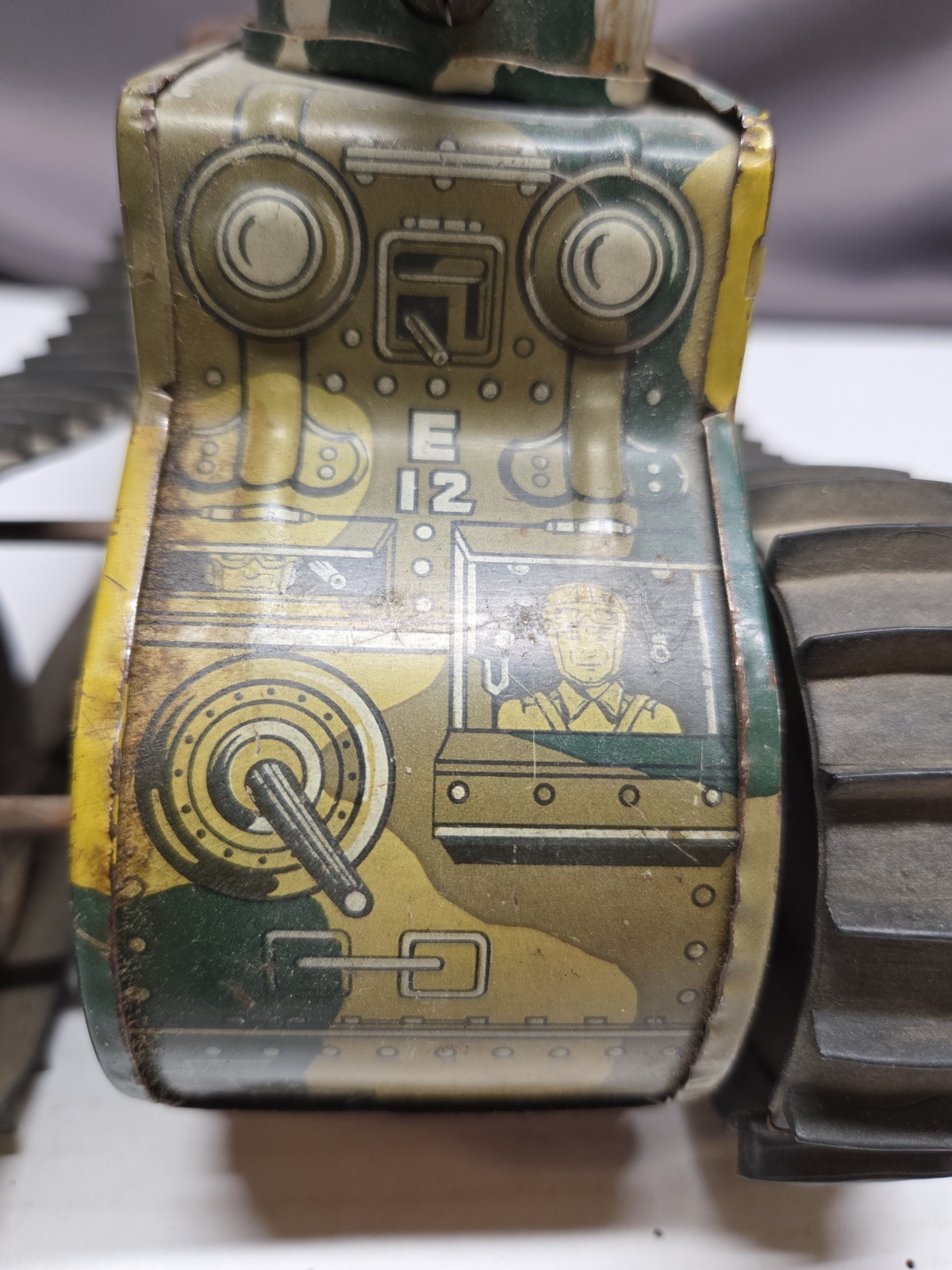 Vintage Marx E12 Tin Wind Up Tank Toy Military Litho