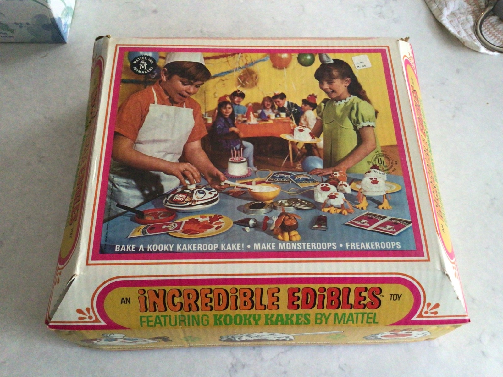 1960s MATTEL INCREDIBLE EDIBLES KOOKY KAKES CASE FRESH SEALED OLD STORE STOCK