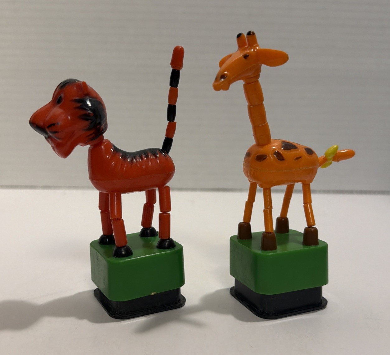 1970 Vintage Push Up Animal Toys Tiger & Giraffe – Set Of 2