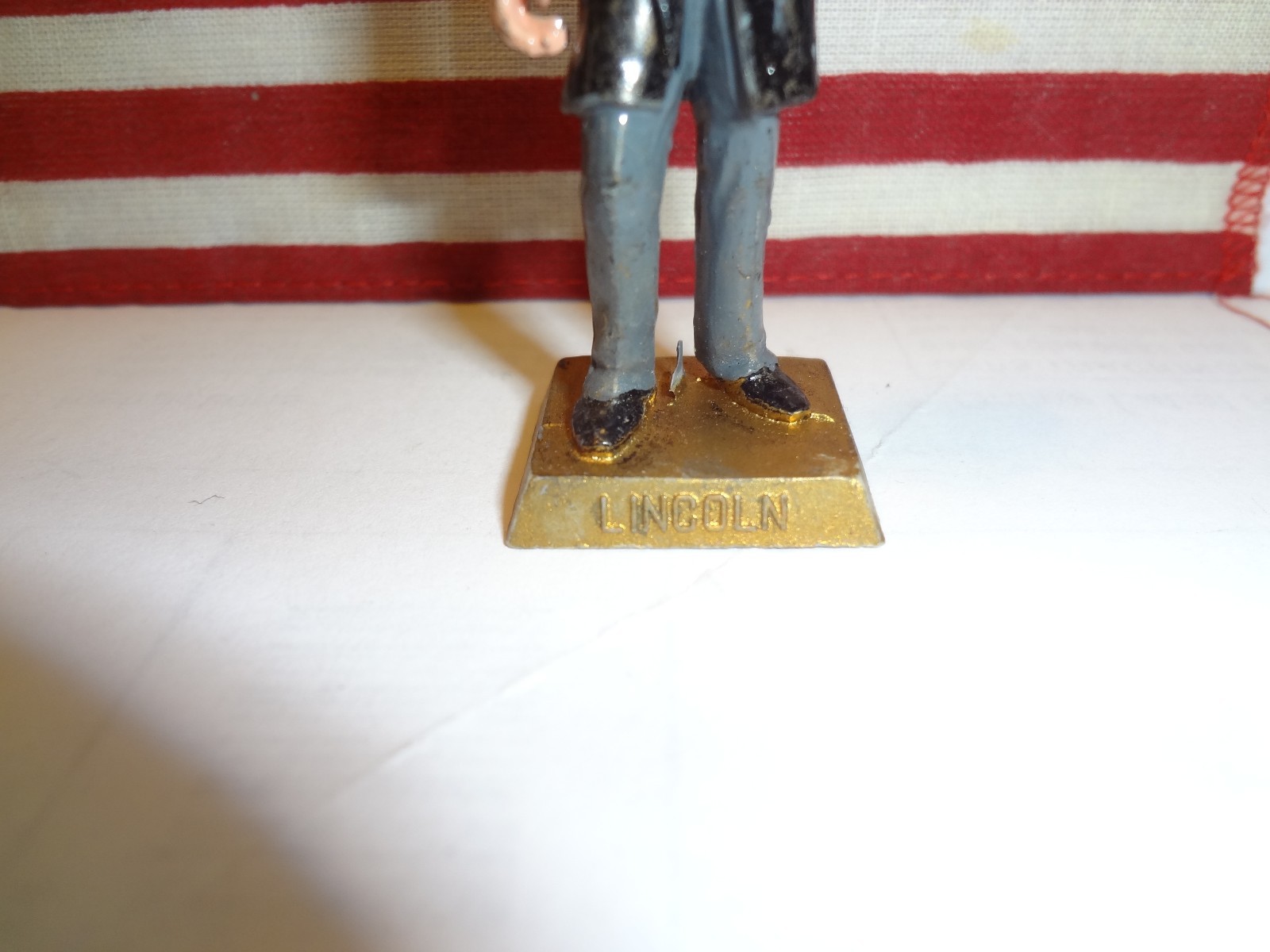 PRESIDENT ABRAHAM LINCOLN Vintage 1960s Marx Presidents 2.5″ Figure