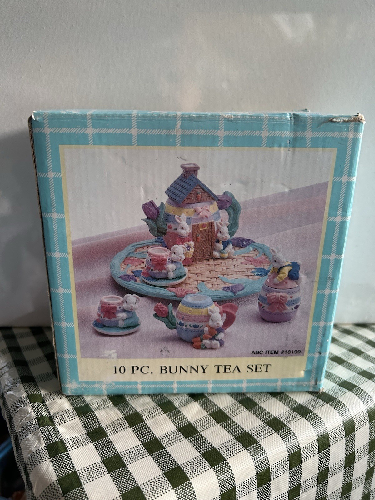 Miniature Porcelain China Bunny Rabbit Tea Set 10 Pieces