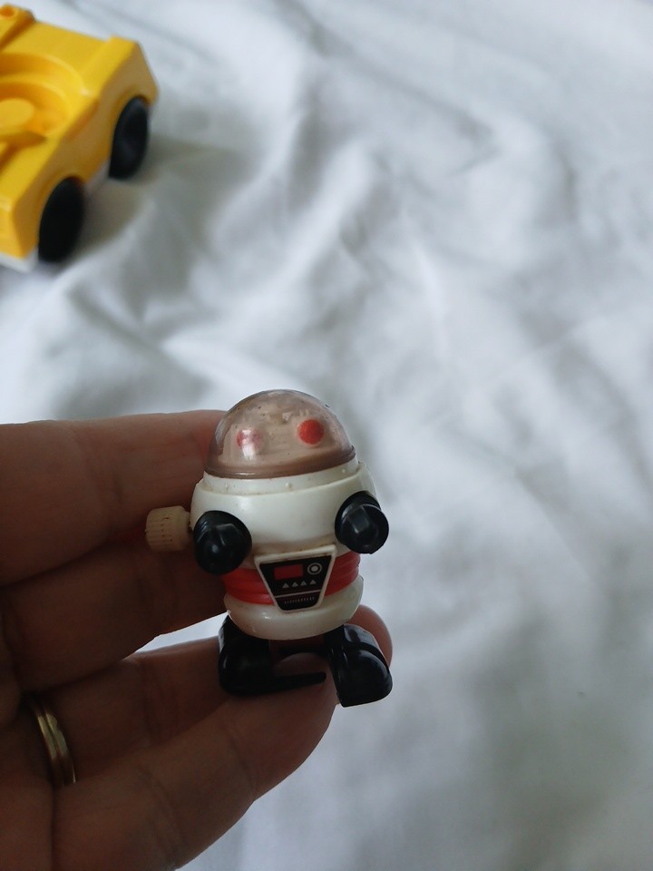 1970’S ROBOT WIND UP WALKING TOY BY TOMY1 1/2— 2 INCH SIZE