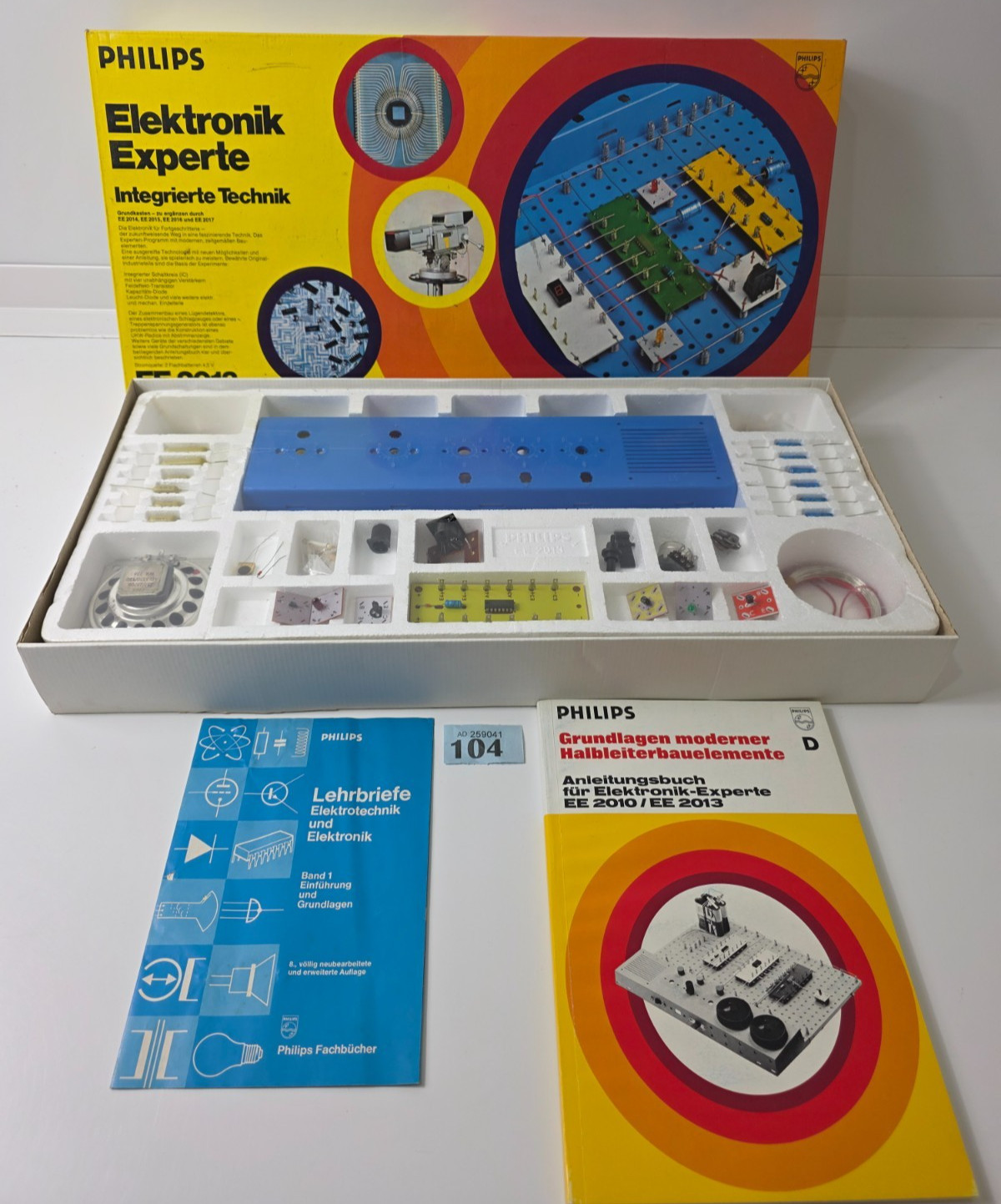 Vintage Philips Electronic Engineer Set EE2013 RARE SEALED 104