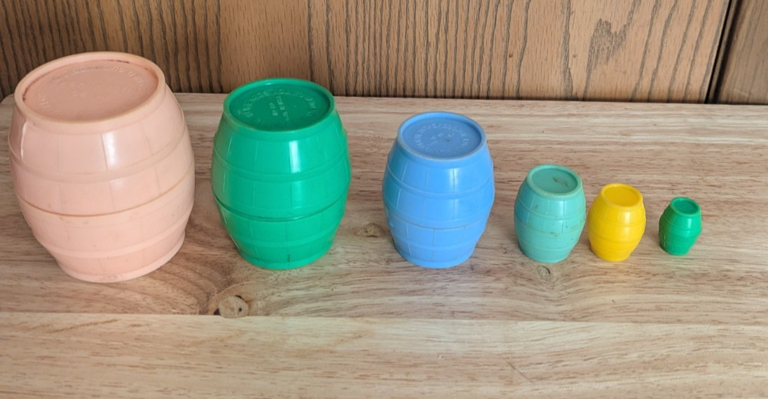 VTG 1950s Kittie in The Kegs Nesting Barrels Toy