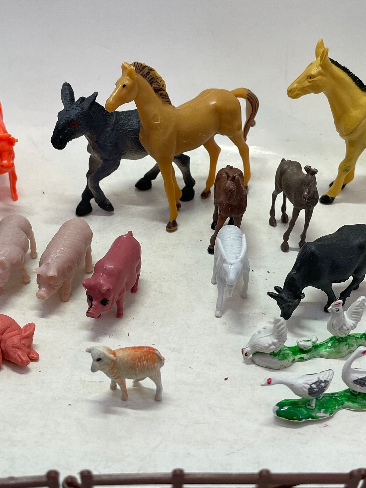 Vintage Plastic Toys (Farm Animals, Dino) Lot of 32 Assorted Sizes with Fencing