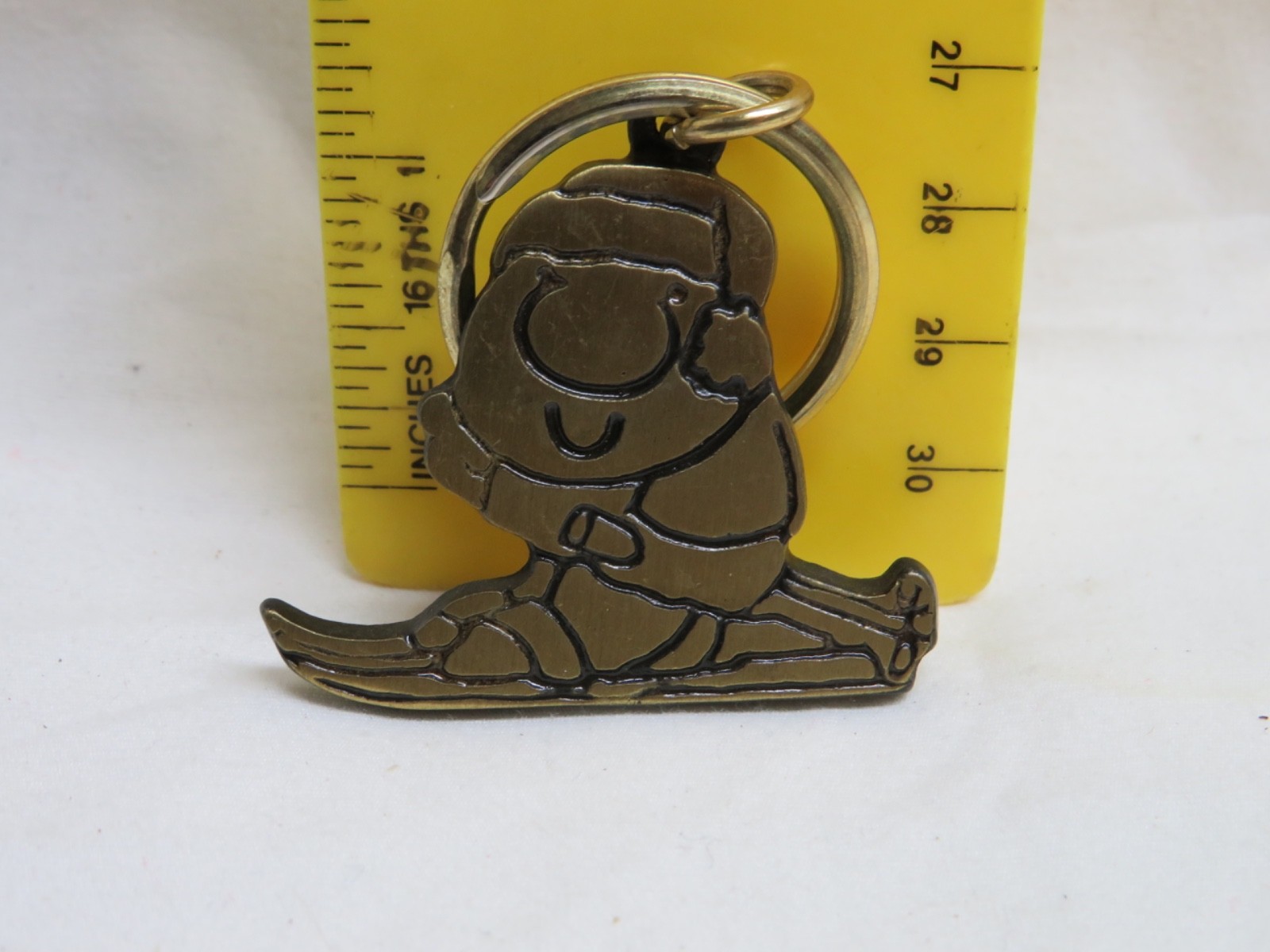 ZIGGY KEY CHAIN ON SKI’S FROM THE 70’S