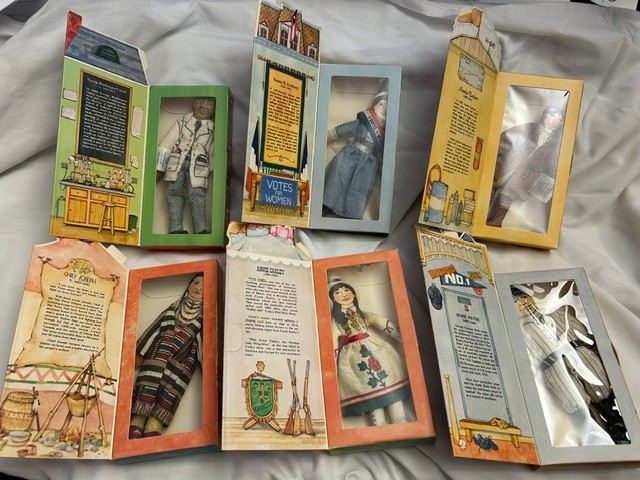 NEW IN BOX Set of 6 Hallmark 1979 “Famous Americans” Collectable Dolls Mint