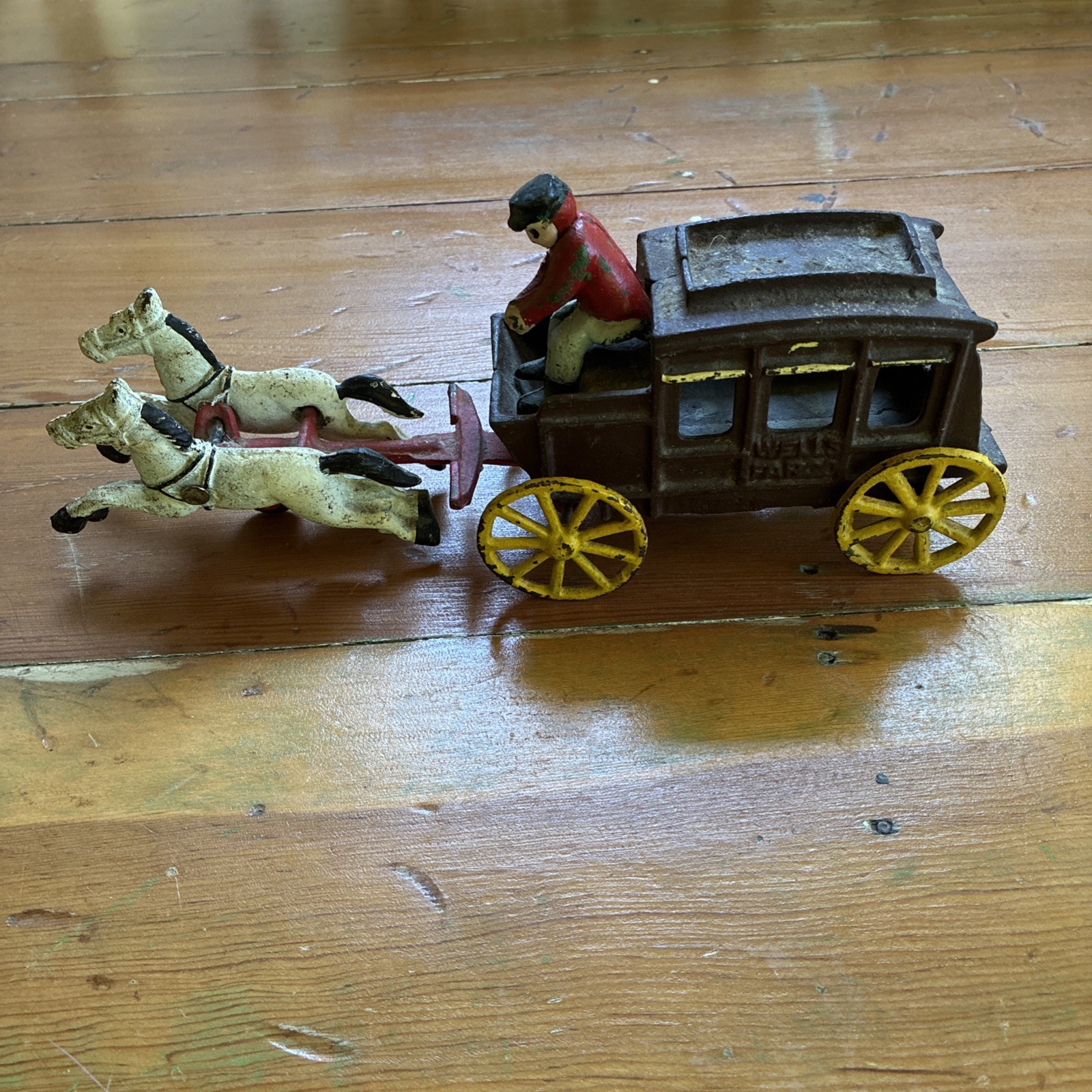 Wells Fargo Vtg Cast Iron 2 Horse Drawn Stage Coach Buggy w Driver 12” Long