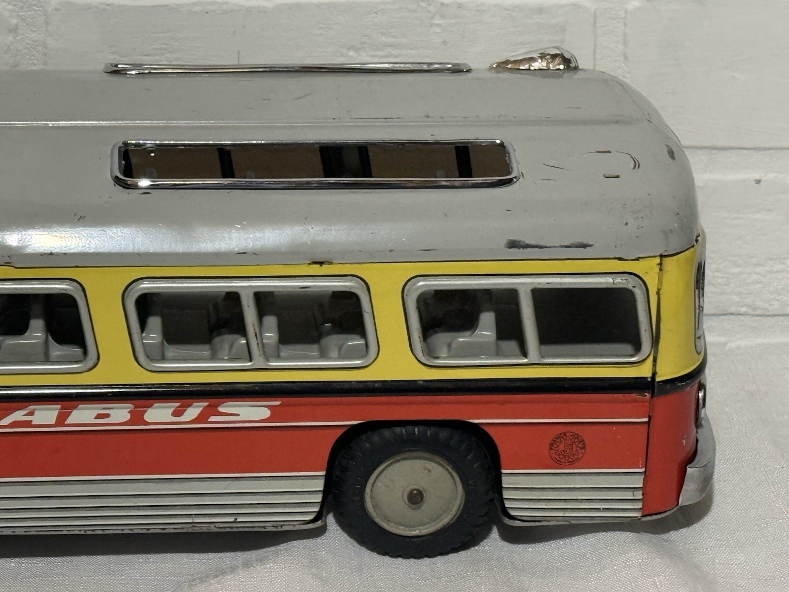 Joustra Jouets Europabus Bus Tin Large 17” Made in France Battery Powered RARE