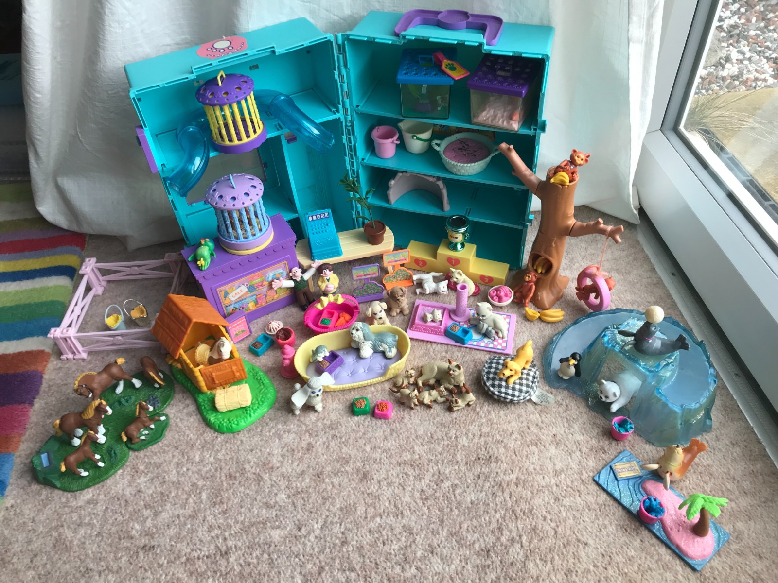 Vintage 1990’s Littlest Pet Shop Original – Carry Case Food M.E.G Toy Cat Dog
