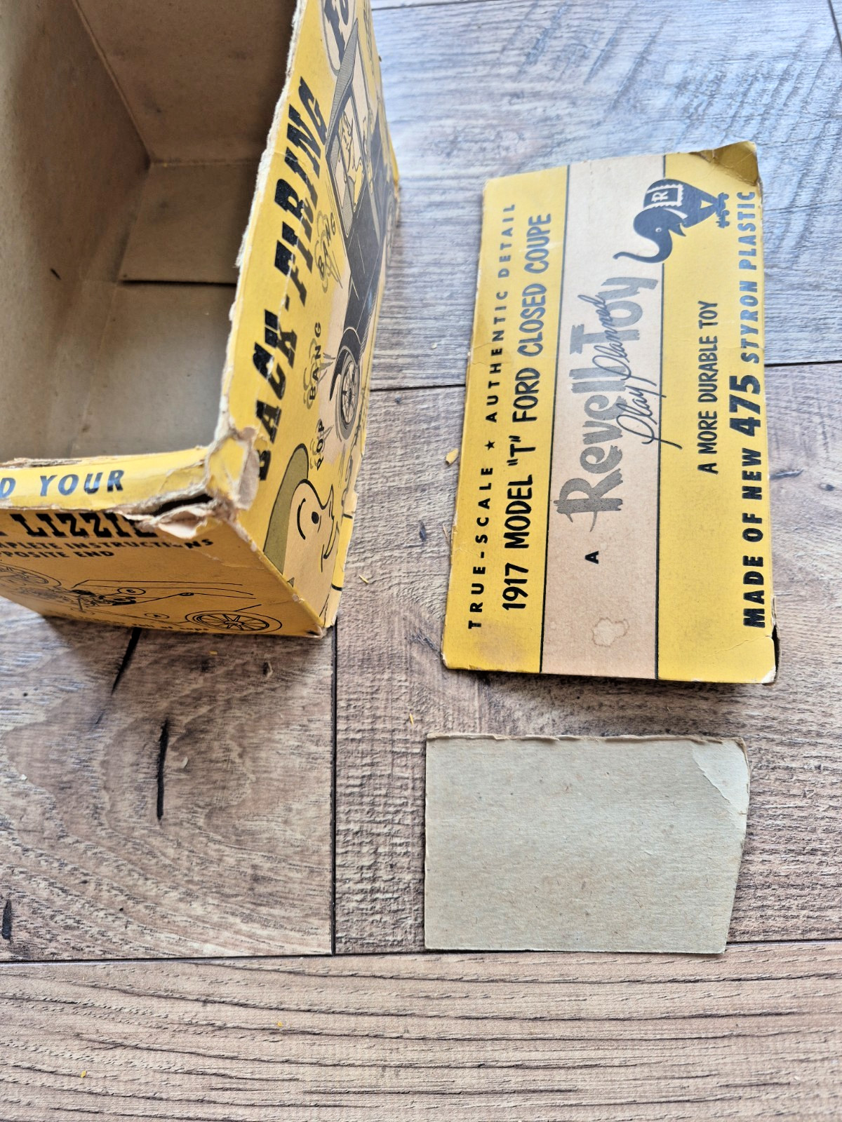 Revell Back – Firing Old Time Ford Cap Firing Model T W/ Box, Instructions