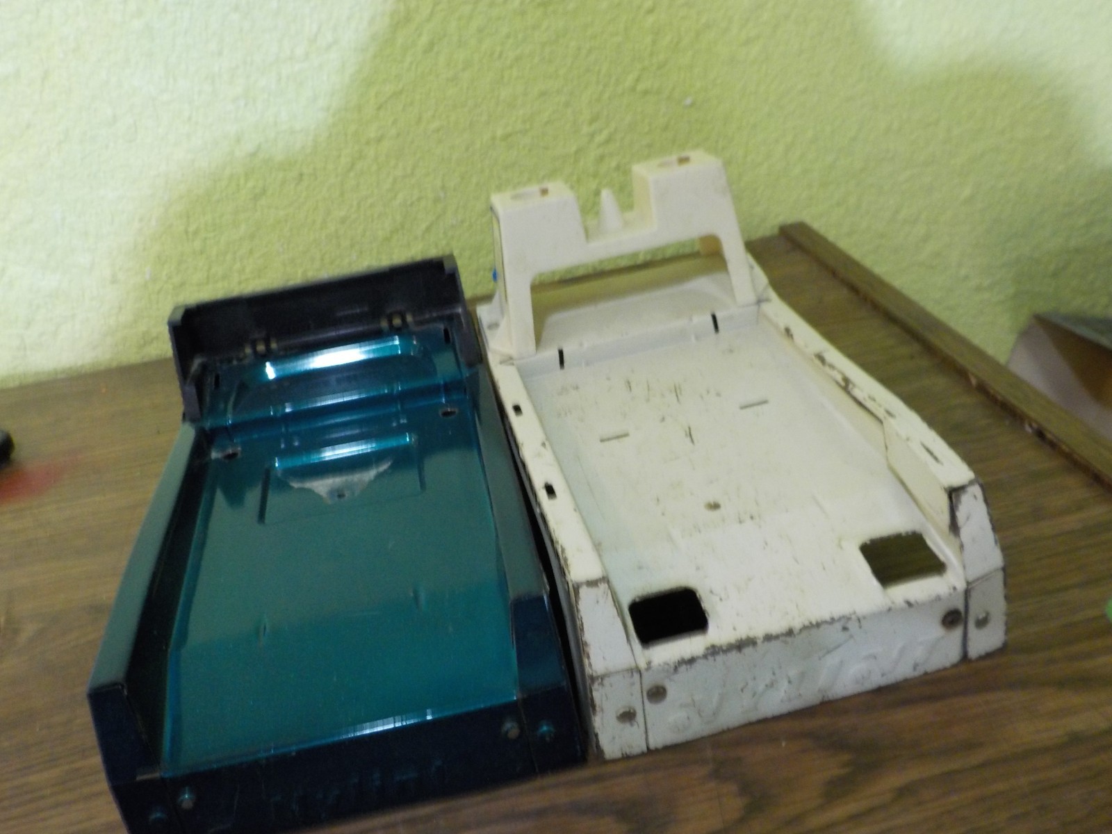 vintage nylint wrecker and racing set of 2 bed for parts