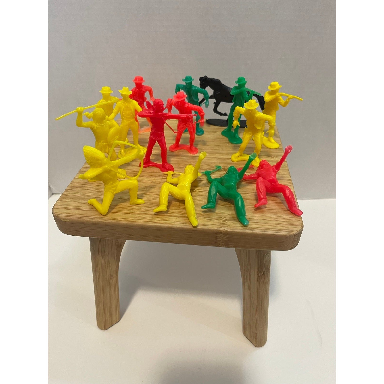 15 Vintage 3 Inch Cowboys and Indians Plastic Figurine Lot Red/Yellow/Green