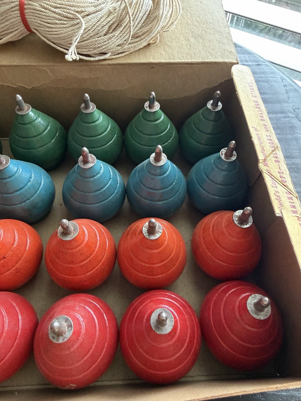 Sock-It Co Champion Spinning Tops & Strings Vintage Box Of 24: NEW – OLD STOCK