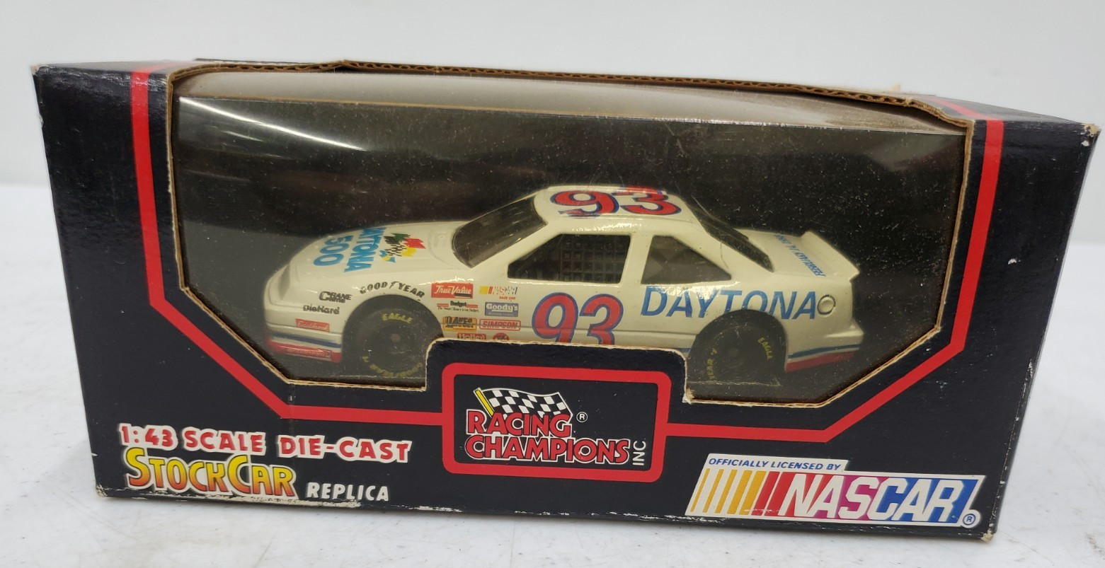 1:43 SCALE DIE CAST STOCK CAR REPLICA NASCAR ITEM NO. 07050 DAYTONA #93