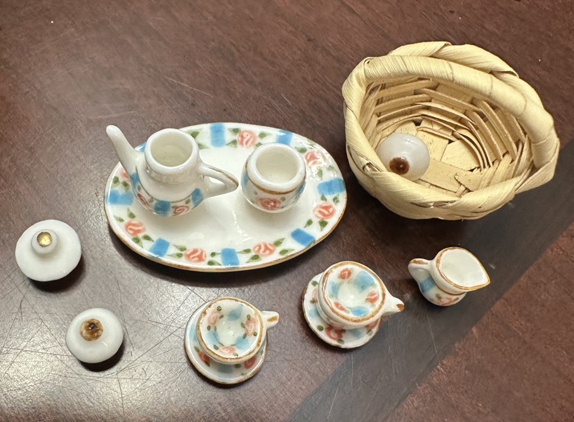 VTG Mini Porcelain Tiny Miniature Dollhouse Floral Tea Set Thailand W Basket