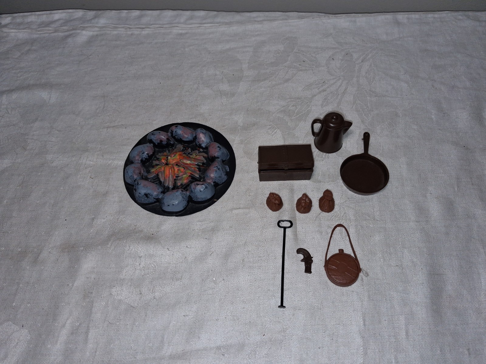 Vintage Marx Best of the West Johnny West Camping Ranch Accessories Strongbox