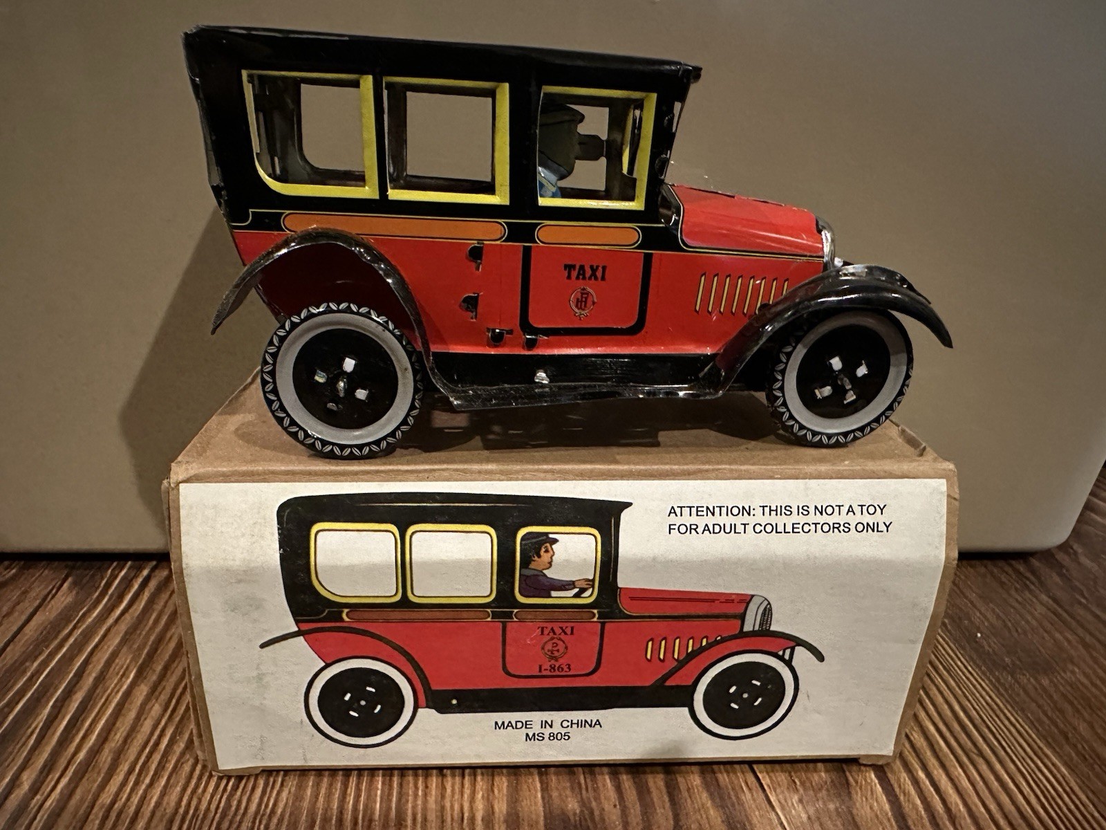 REPRO 1926 PAYA Ref 863 TIN WIND UP TOY Auto Sedan Taxi SPAIN