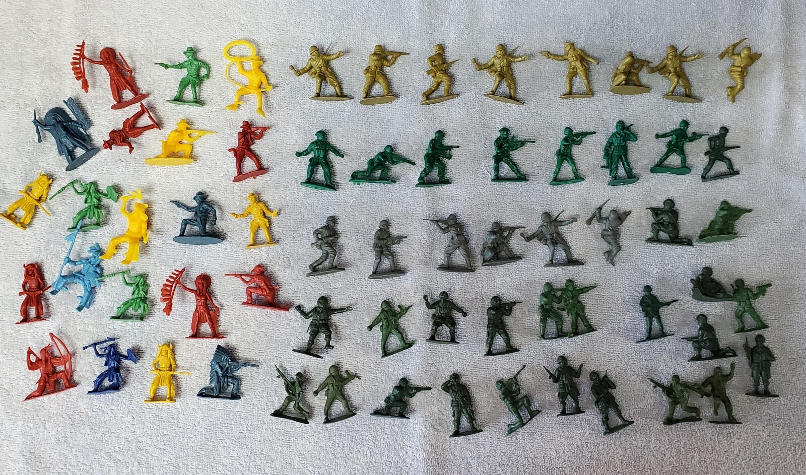 Vintage Plastic Army Men, Cowboys & Indians, 350+