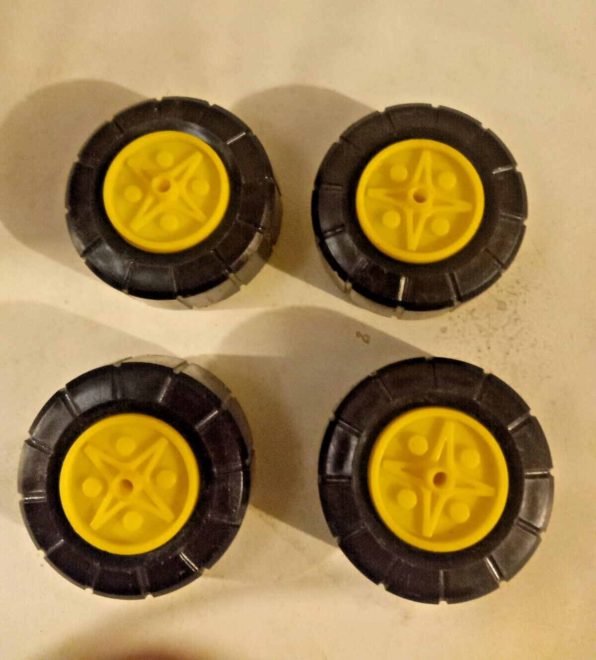 Gabriel Erector Set Part 1 Plastic Bogey Hub and Tire Set of 4
