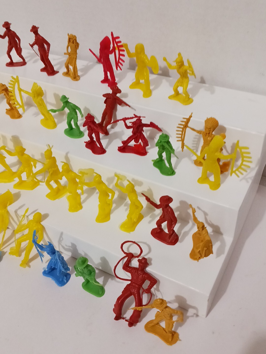 Vintage MPC/Greenbrier/No Name Plastic Cowboy & Indian Figures Mixed Lot of 37