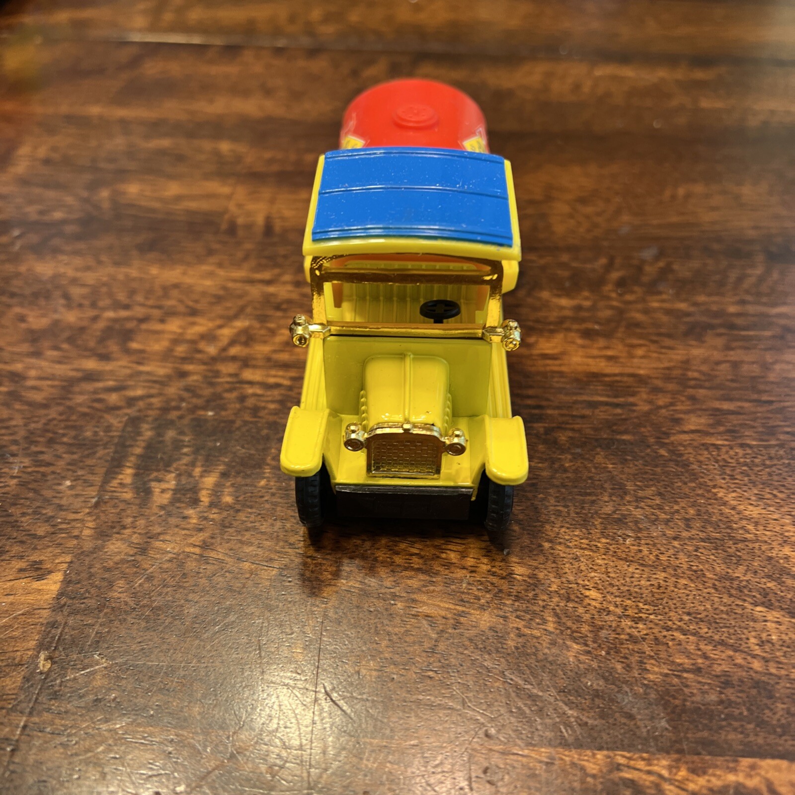 Readers Digest Collector’s Set of Classic Trucks Sunoco Gas Truck Diecast VTG