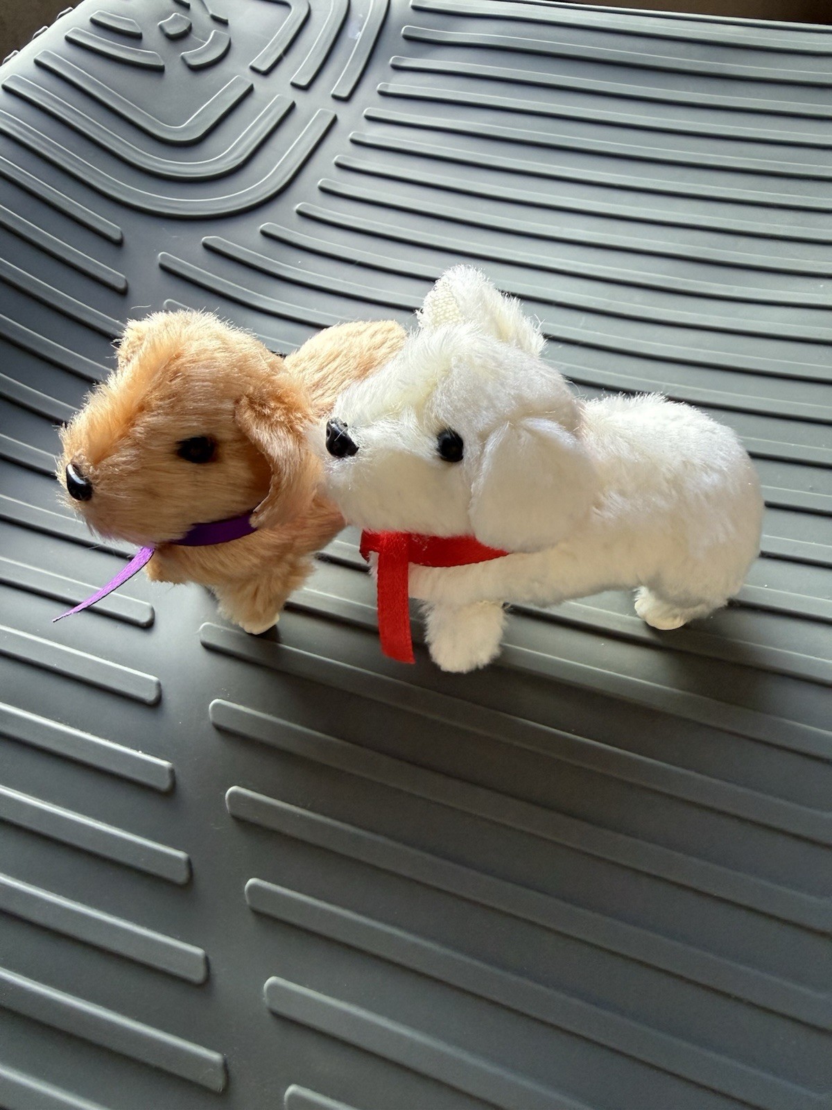 Lot 2 Wind Up Plush Walking Dogs Puppy Toys 4” Working Clockwork