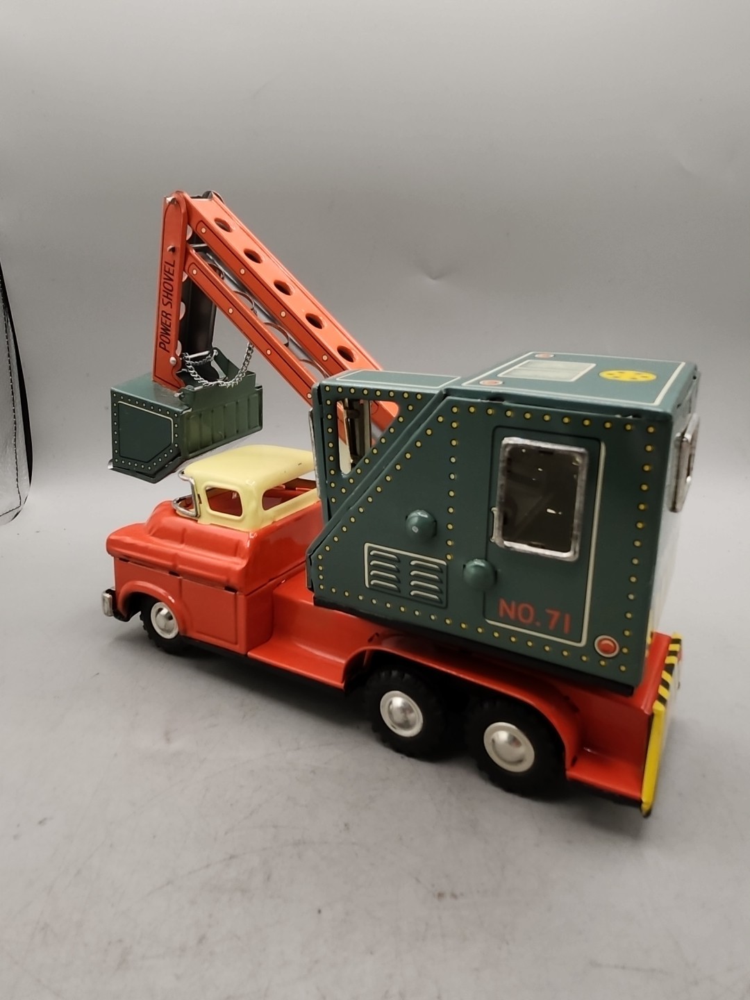 Vintage Tin Litho Daiya 267 Power Shovel Excavator Toy Friction Truck Excellent