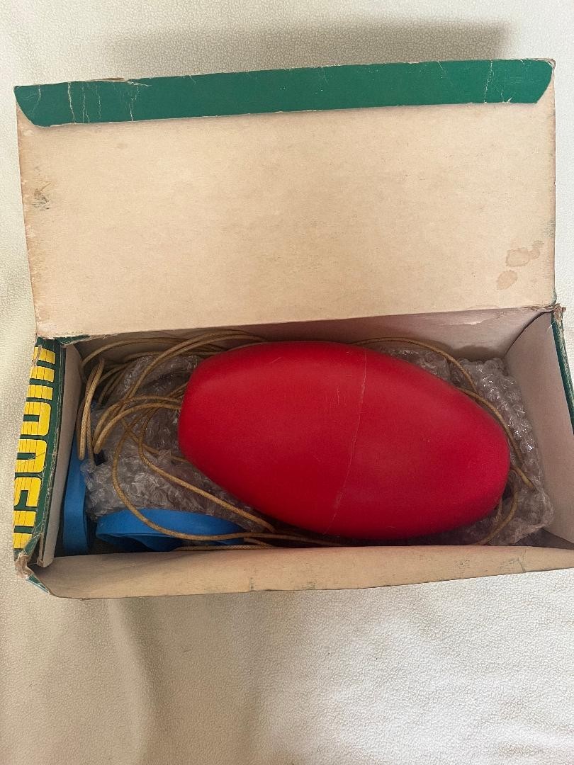 Vintage 1976 Collectible Illfelder Toy Co. Illco Super Fast Woosh Ball Game