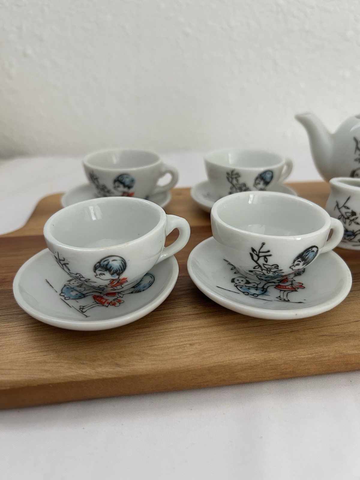 VINTAGE TOY CHINA TEA SET – 13 Piece Set MADE IN JAPAN Girl Dog Carriage Chick