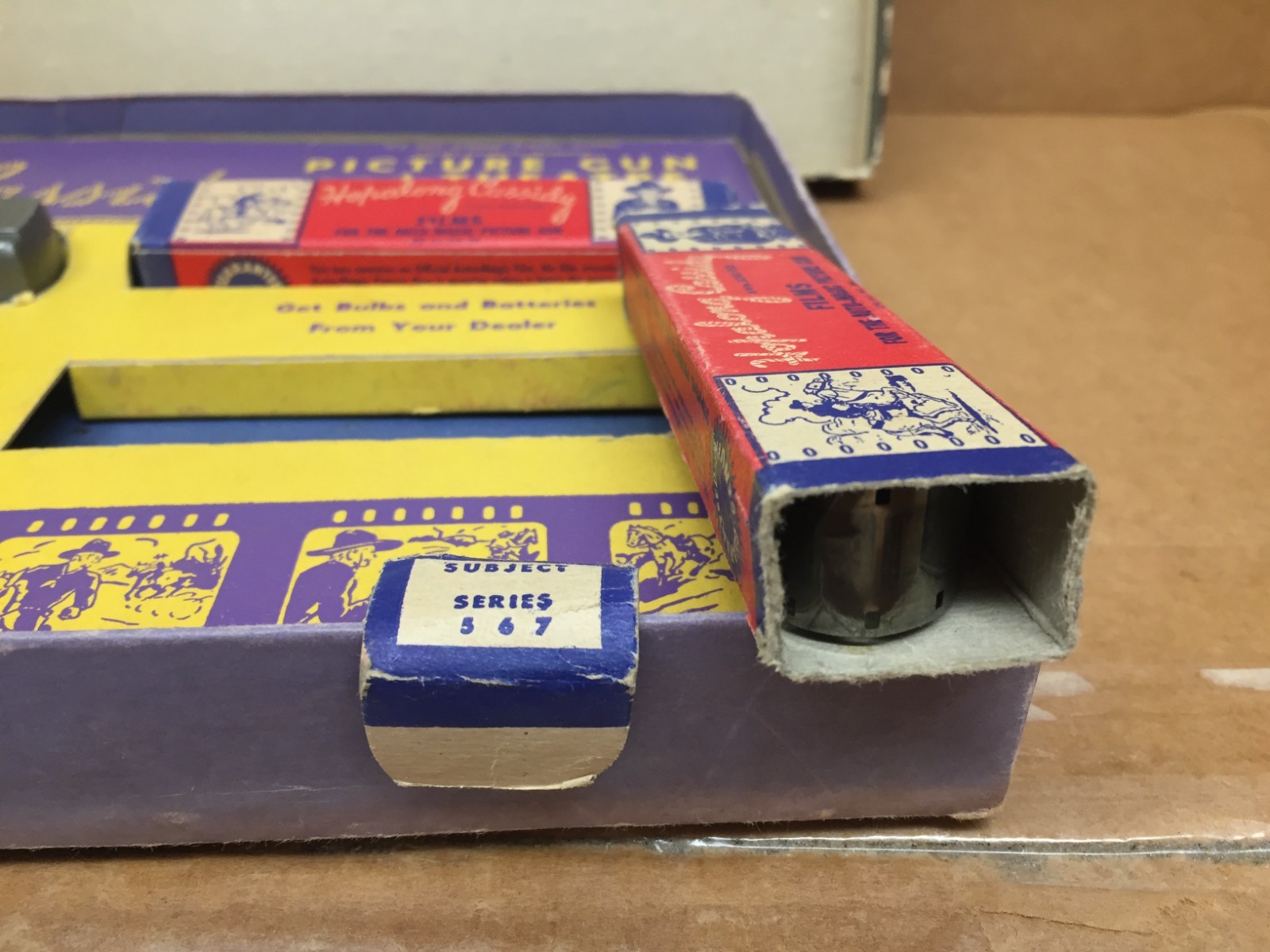 1950’s STEPHENS HOPALONG CASSIDY PICTURE GUN THEATRE W/ FILMS COMPLTE IN BOX