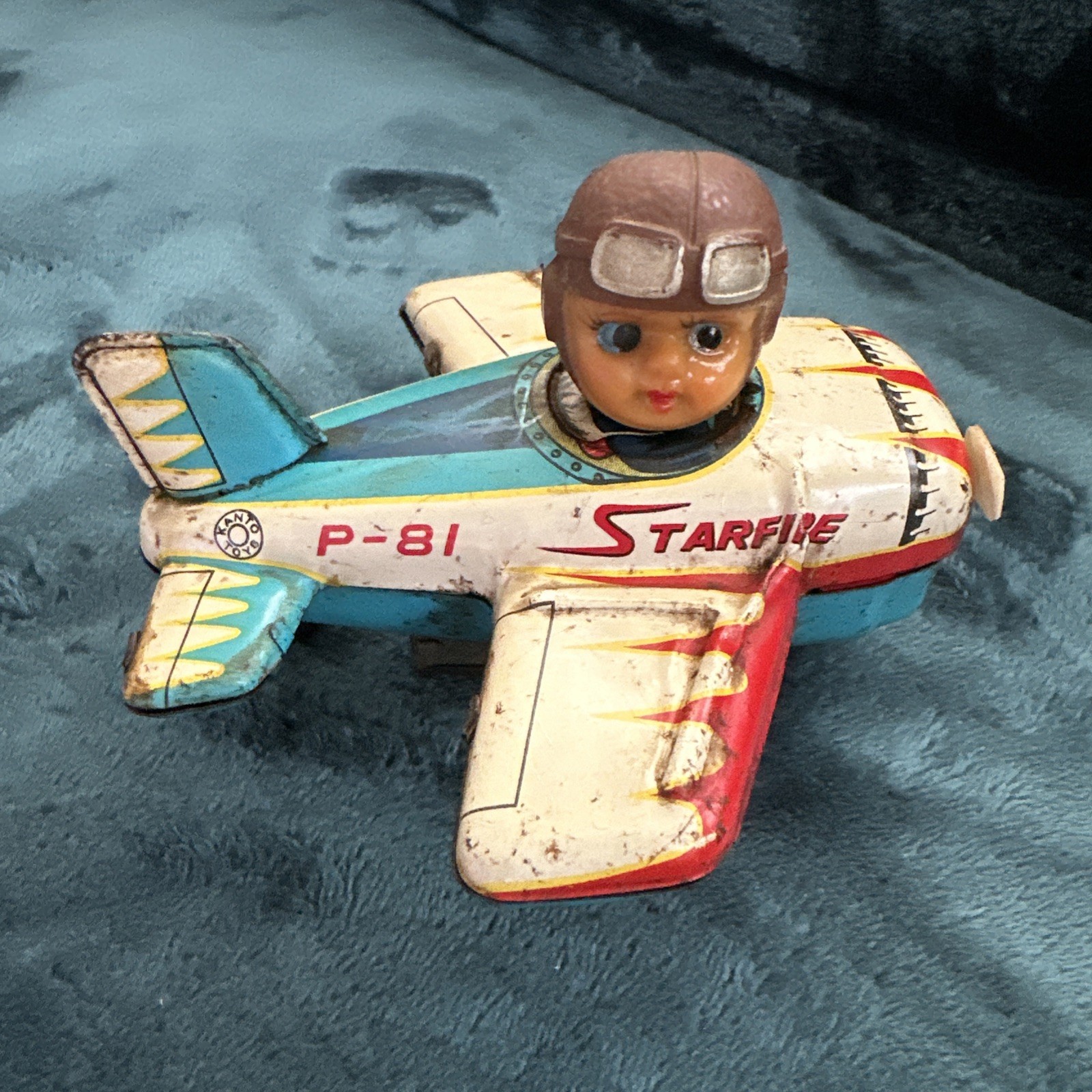 VINTAGE KANTO JAPAN TIN LITHO STARFIRE P-81 WIND UP AIRPLANE TOY 1950’S