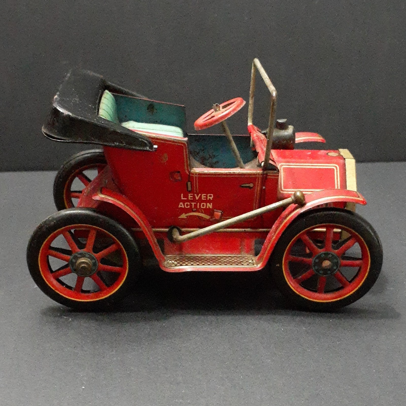 Modern Toys Trade Mark Tin Litho Lever Action Vintage Car Made in Japan 1950s