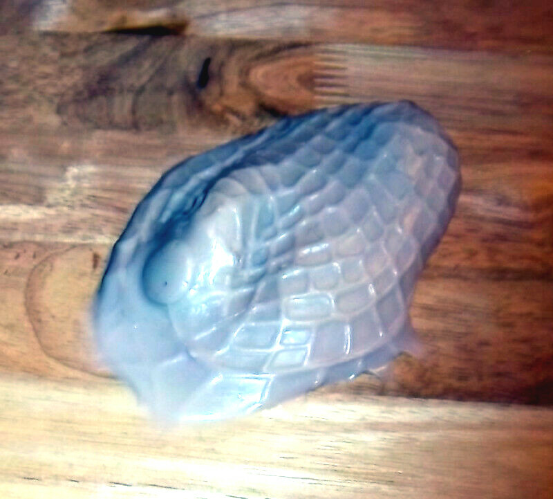 Splat Peanut toy, splats flat then morphs back! throw on a smooth clean surface