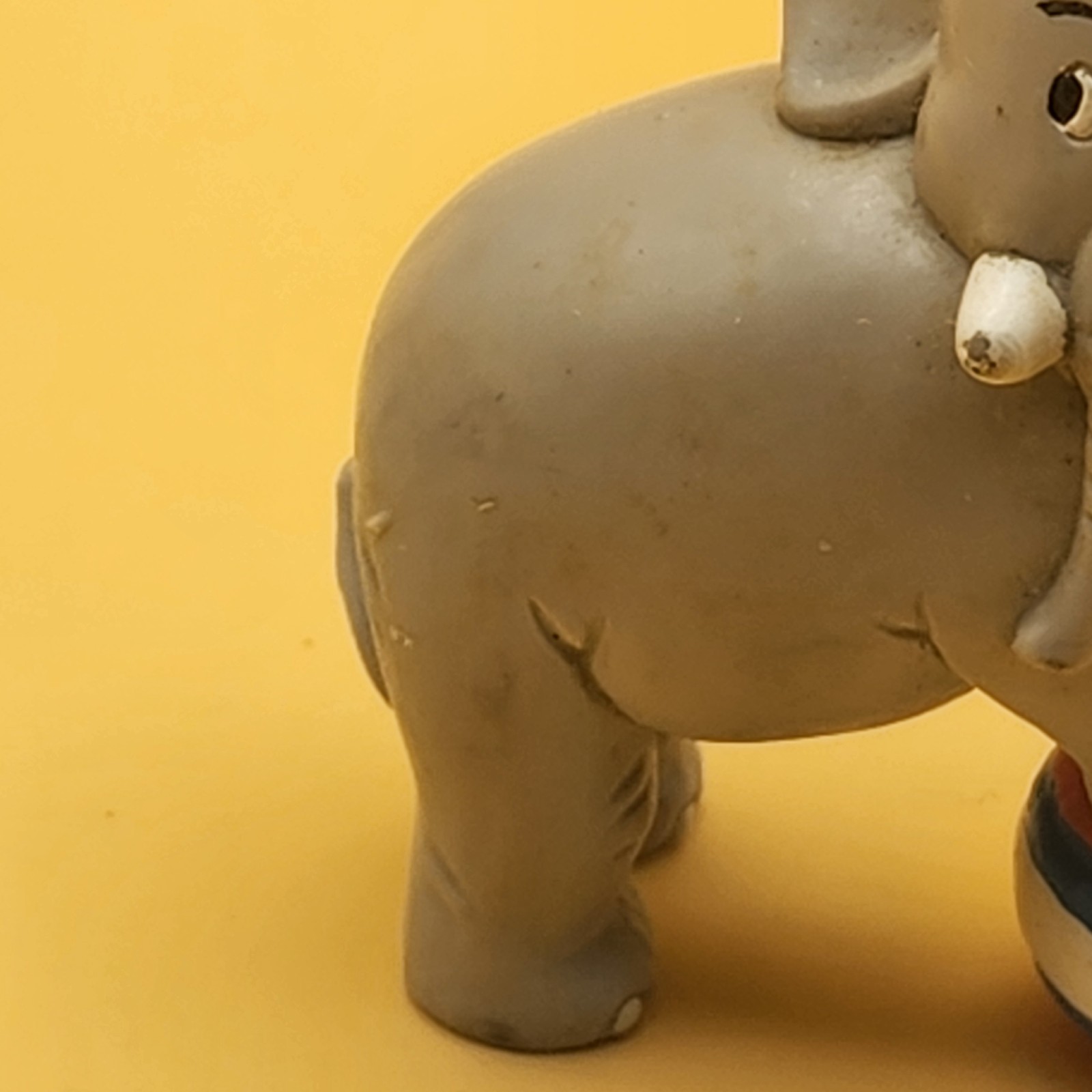 Vintage Applause Saggy Baggy Elephant PVC Figure – 2 1/4″ tall