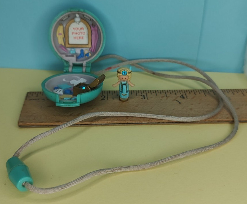 Vintage Polly Pocket Dress-Up Jewel Locket Necklace 1992 ~ Complete