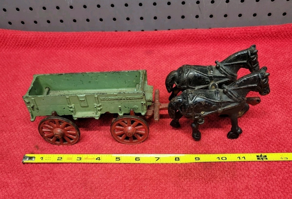 ANTIQUE ARCADE MCCORMICK DEERING BUCKBOARD WAGON & TEAM OF HORSES
