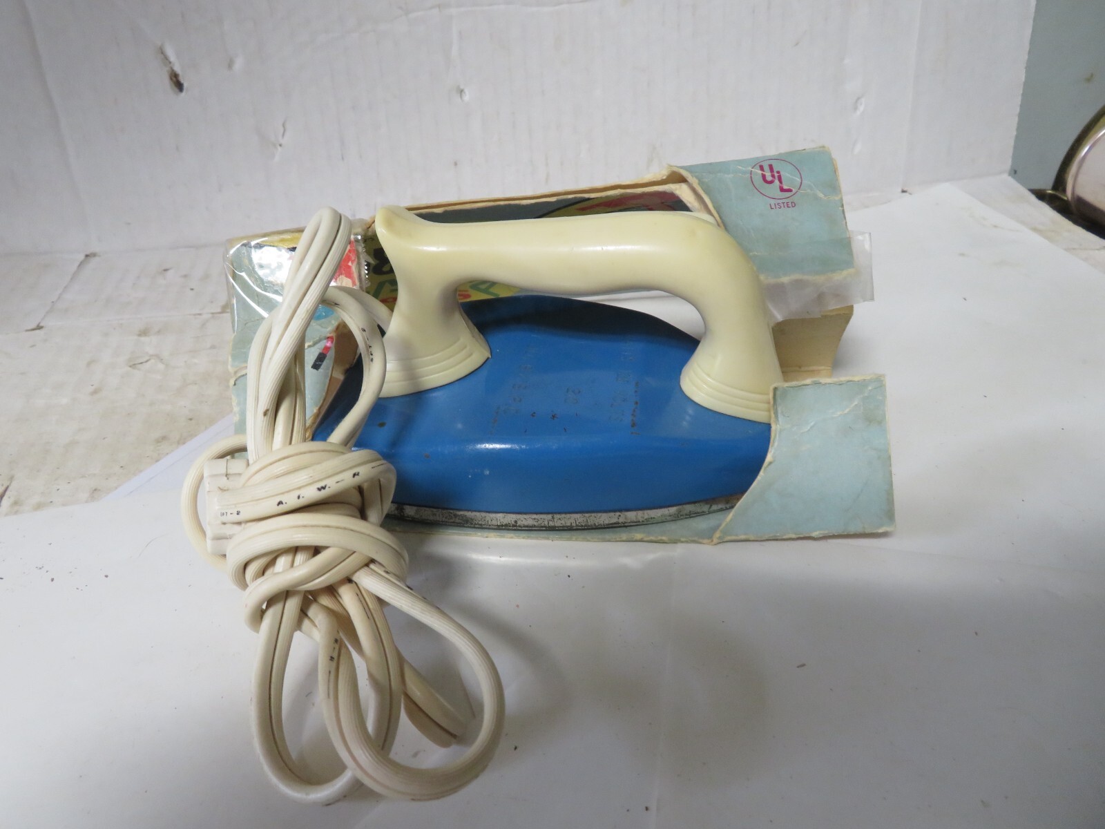 Vintage 1950s Barby Jo White & Blue Children’s Toy Iron 120 Volts/Working!