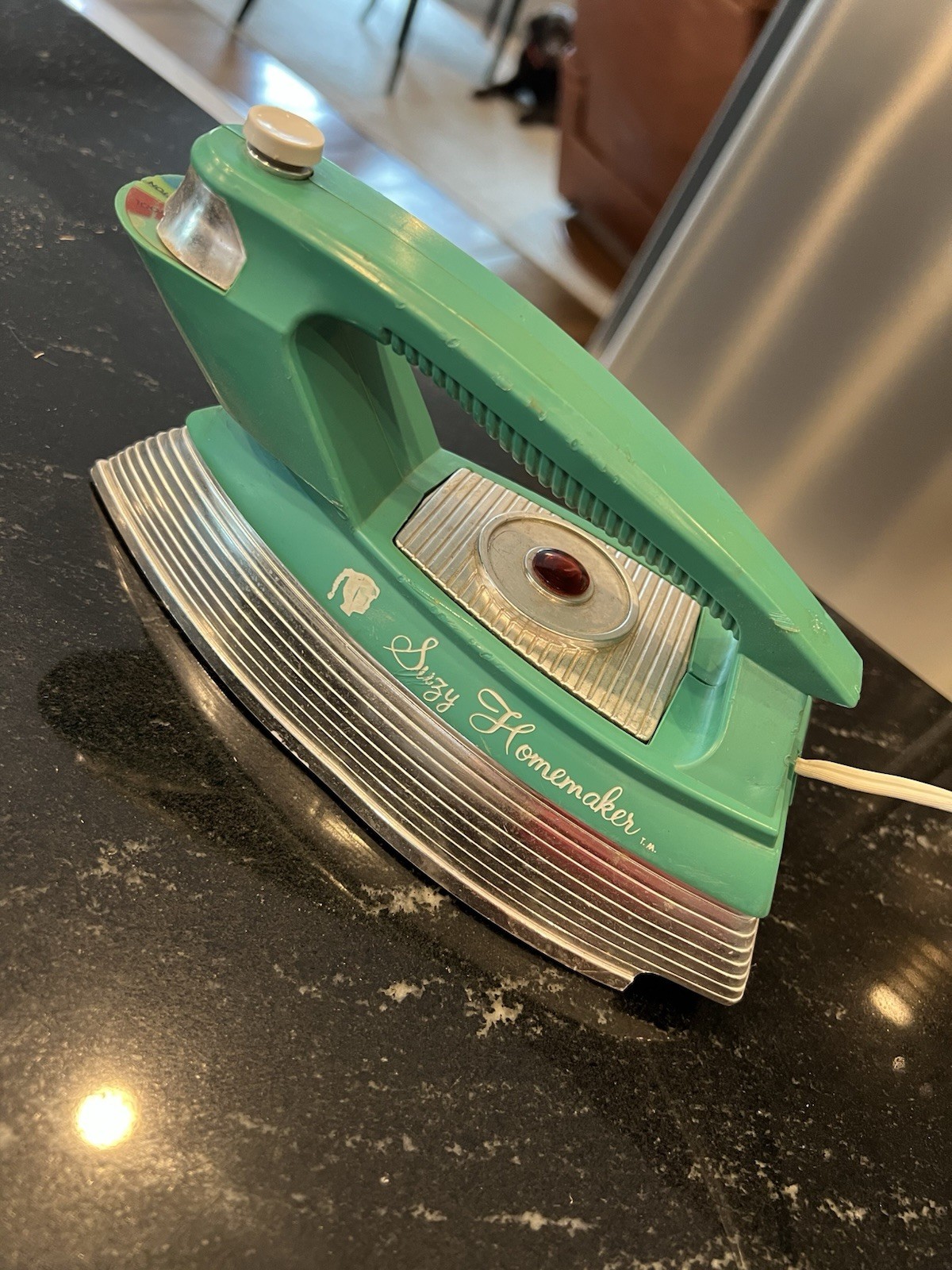 Vintage Suzy Homemaker Iron, Heats!