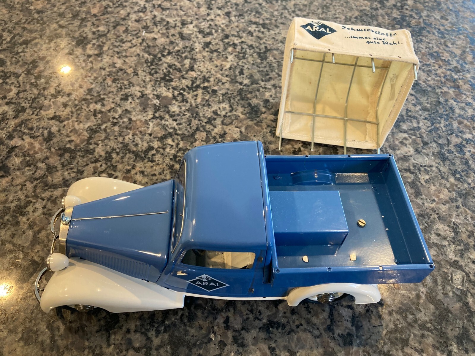VINTAGE, NOS, SCHUCO TIN CLOCKWORK MERCEDES-BENZ 170V PLANENWAGEN ARAL NR.00042