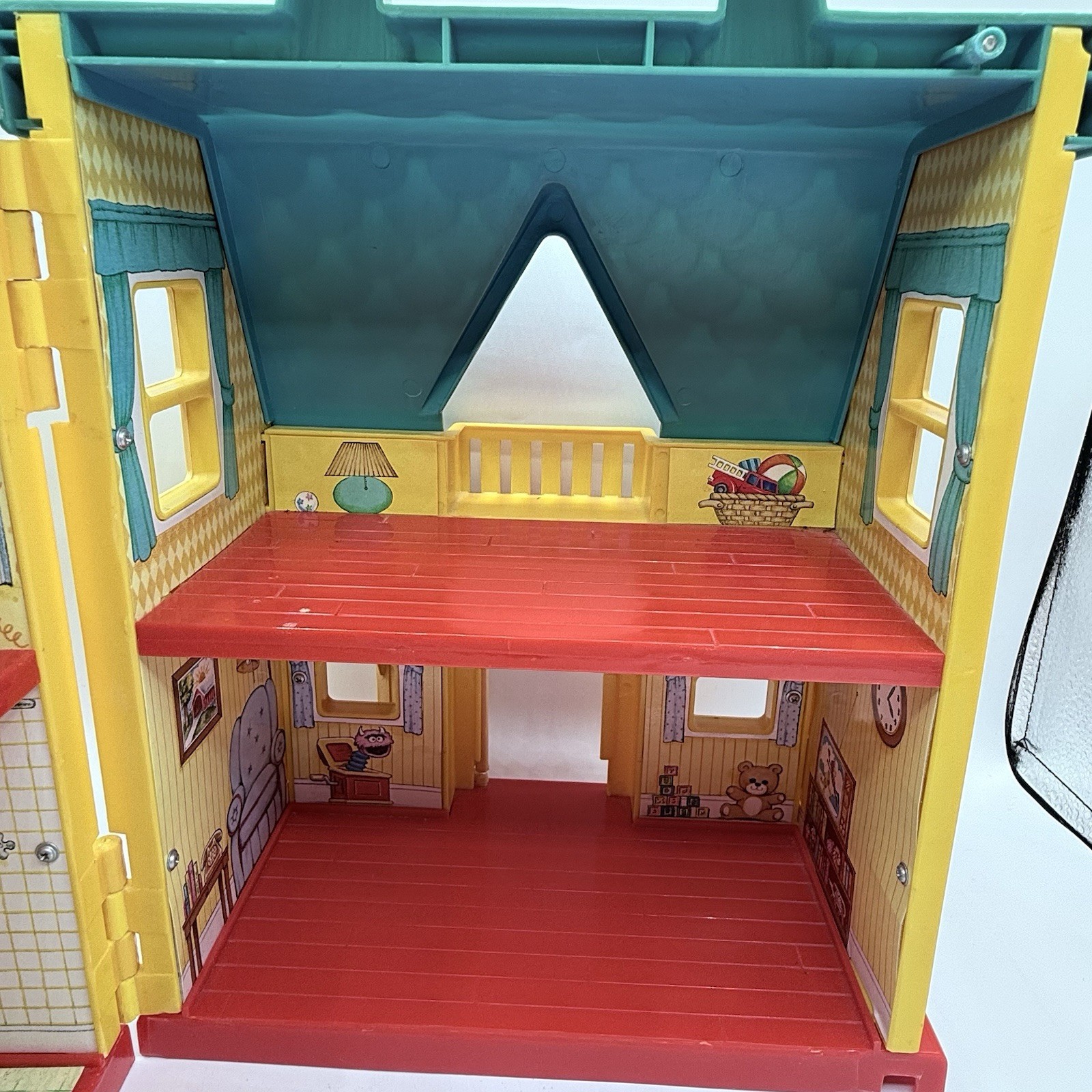 Vtg 90s SESAME STREET Play House Playset with 4 Figures Furniture & Acc TYCO