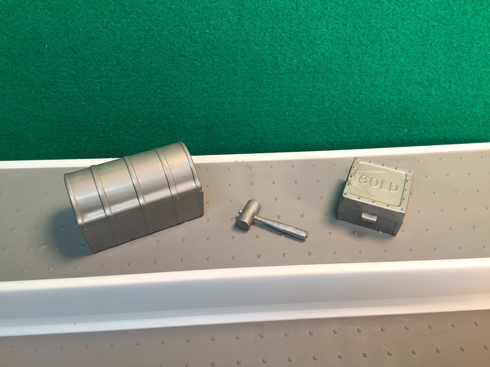 Vintage Ideal Roy Rogers Fix-It Stagecoach Silver Box -Hammer-Gold Box