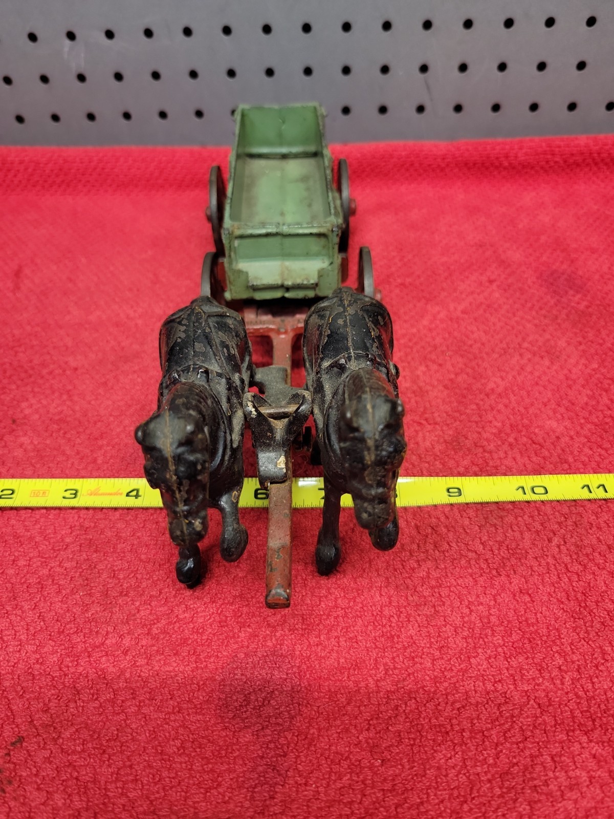 ANTIQUE ARCADE MCCORMICK DEERING BUCKBOARD WAGON & TEAM OF HORSES
